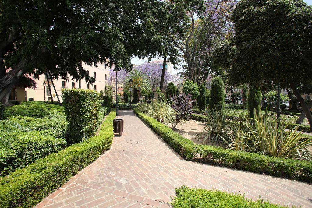 Malaga Lodge Guesthouse Gæstehus Málaga